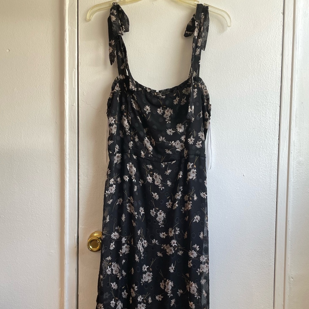 Lulus Dress floral tiered terrace views wedding guest dress